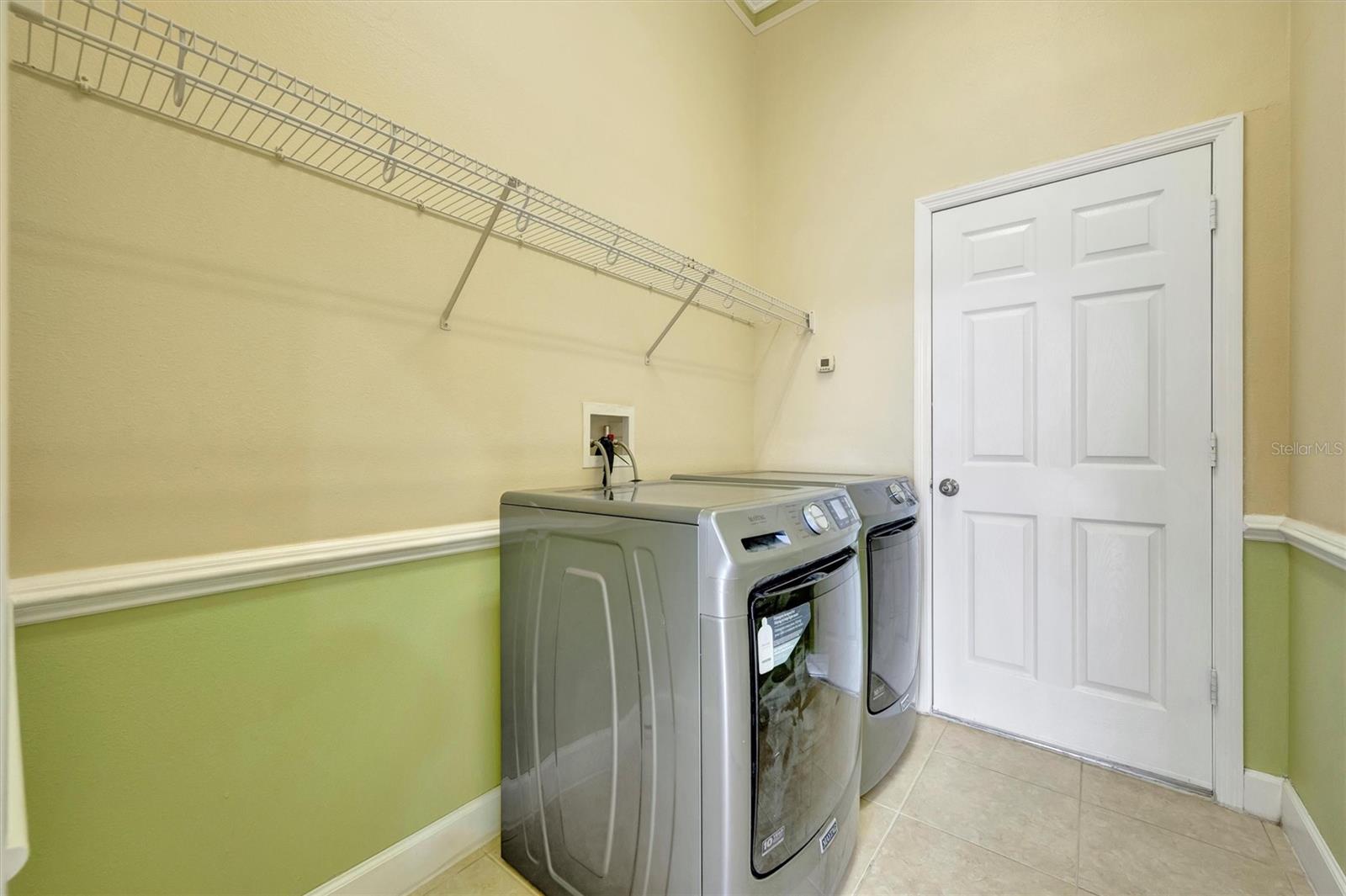 CASCADES AT SARASOTA PH II - Residential Lease
