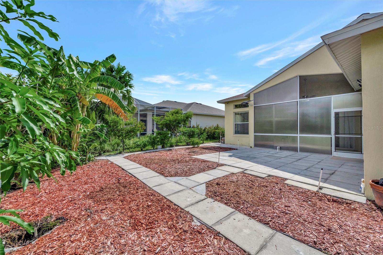 CASCADES AT SARASOTA PH II - Residential Lease