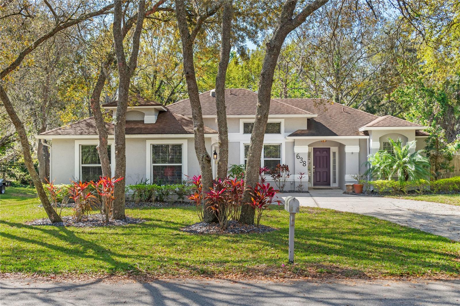 638 CORAL WAY