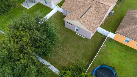 A home in WINTER HAVEN