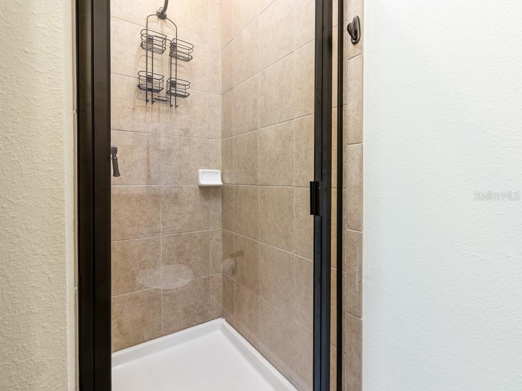 ROLLING OAKS PH 5 - Residential Lease