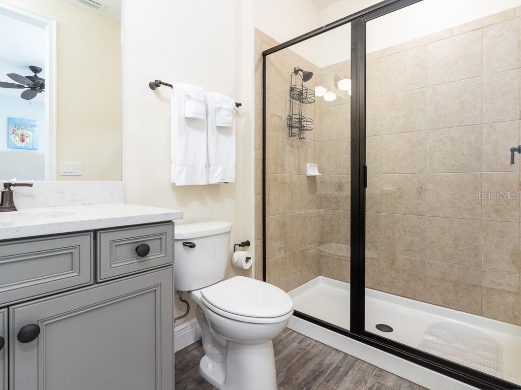 ROLLING OAKS PH 5 - Residential Lease