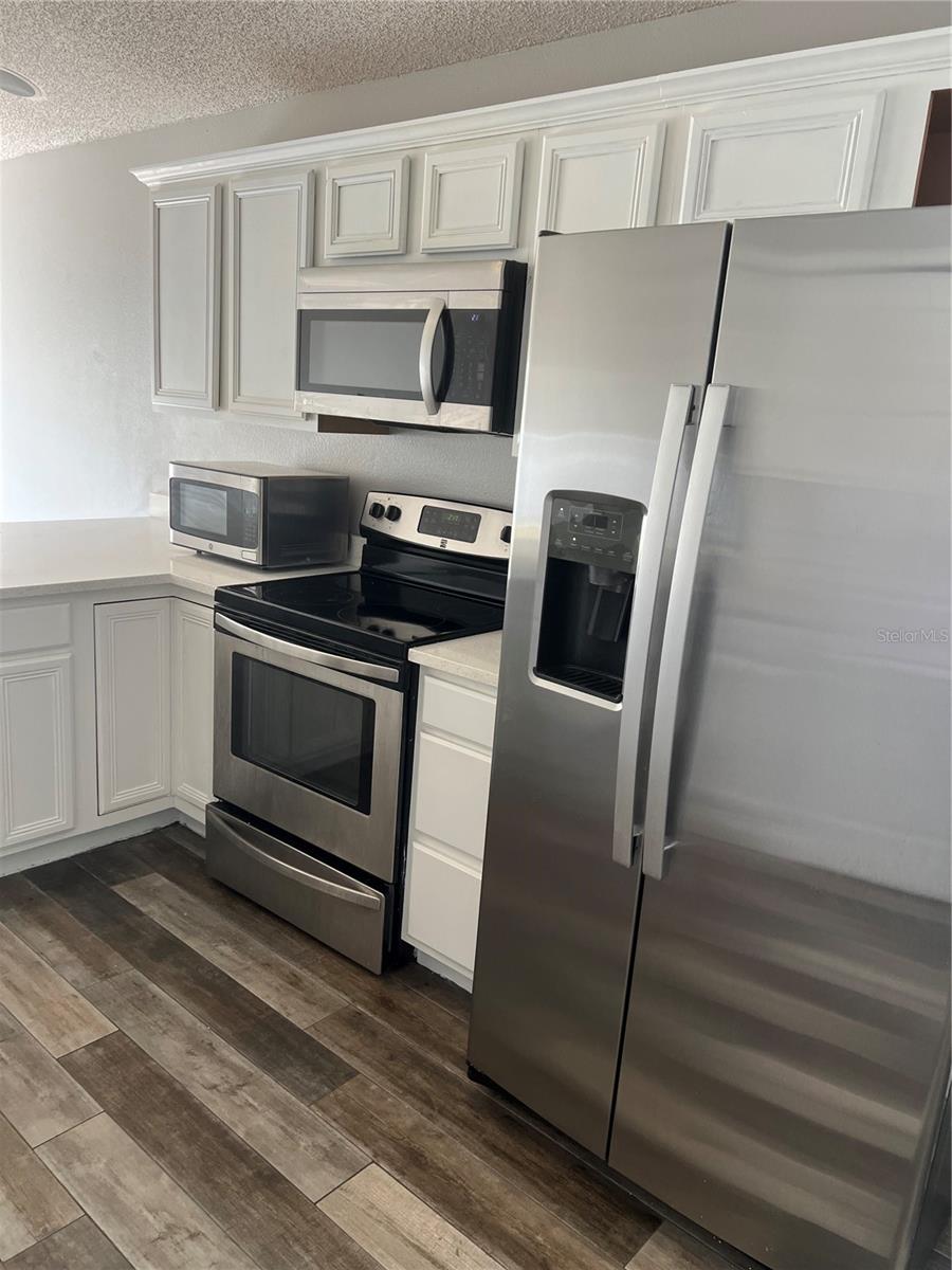 CURRY FORD ROAD EAST PH 01 - Residential Lease