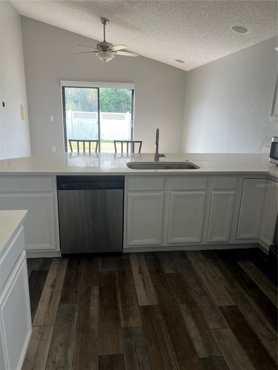 CURRY FORD ROAD EAST PH 01 - Residential Lease