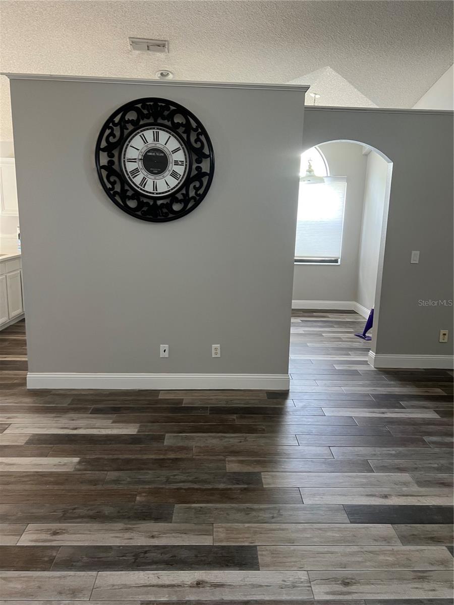 CURRY FORD ROAD EAST PH 01 - Residential Lease