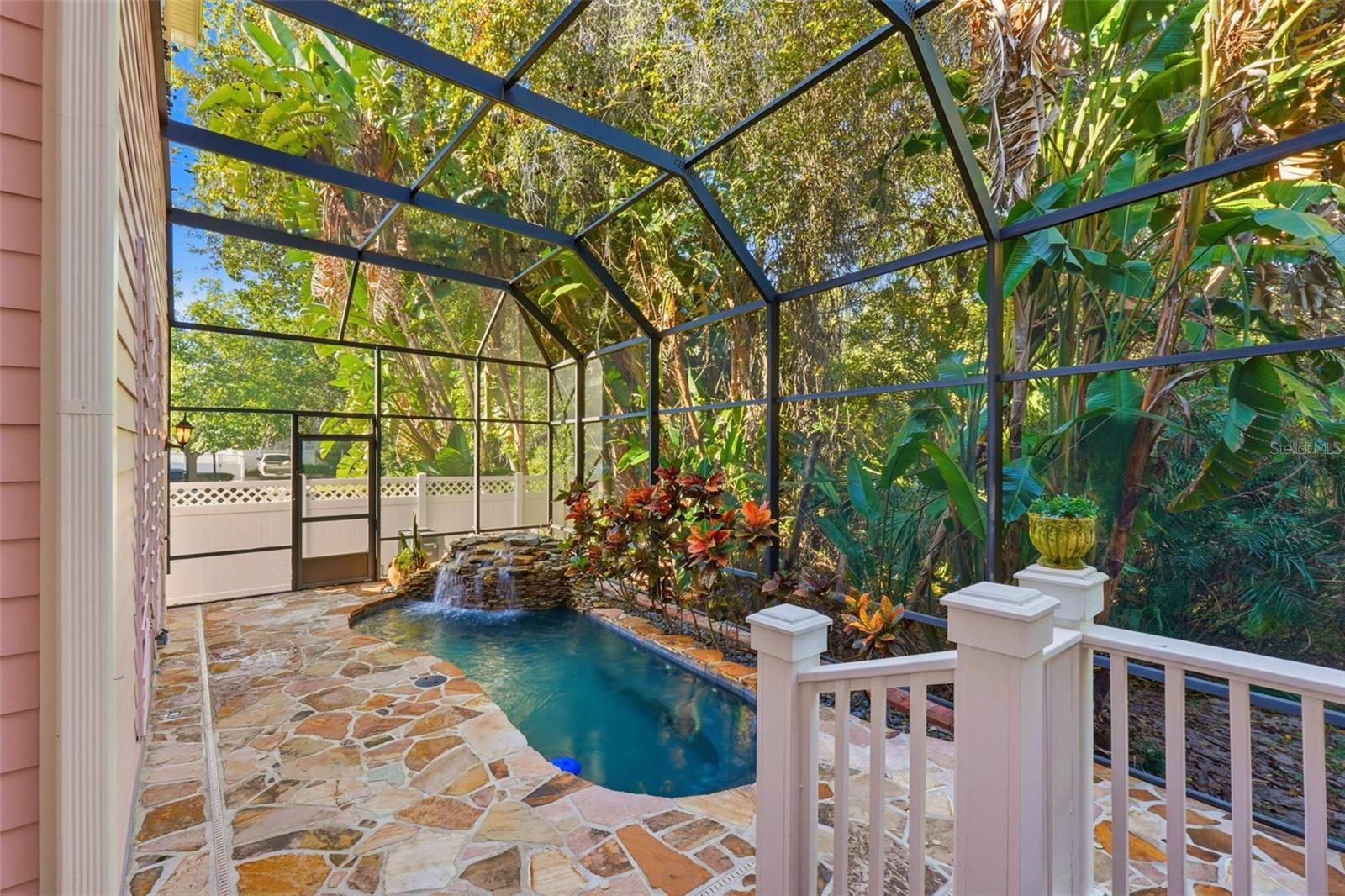 CELEBRATION LAKE EVALYN - Residential Lease