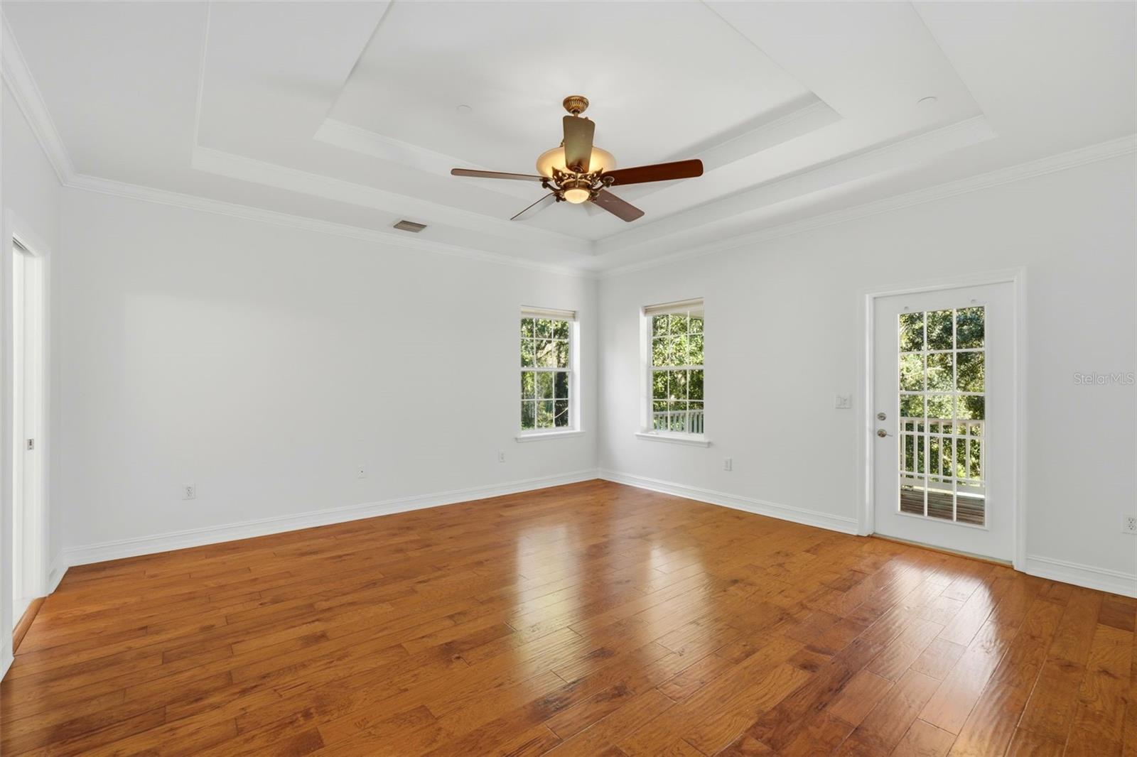 CELEBRATION LAKE EVALYN - Residential Lease