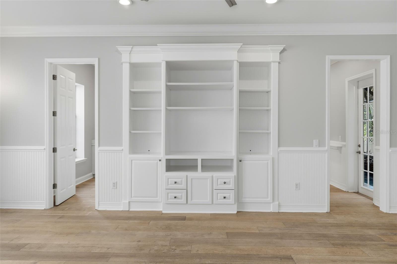 CELEBRATION LAKE EVALYN - Residential Lease