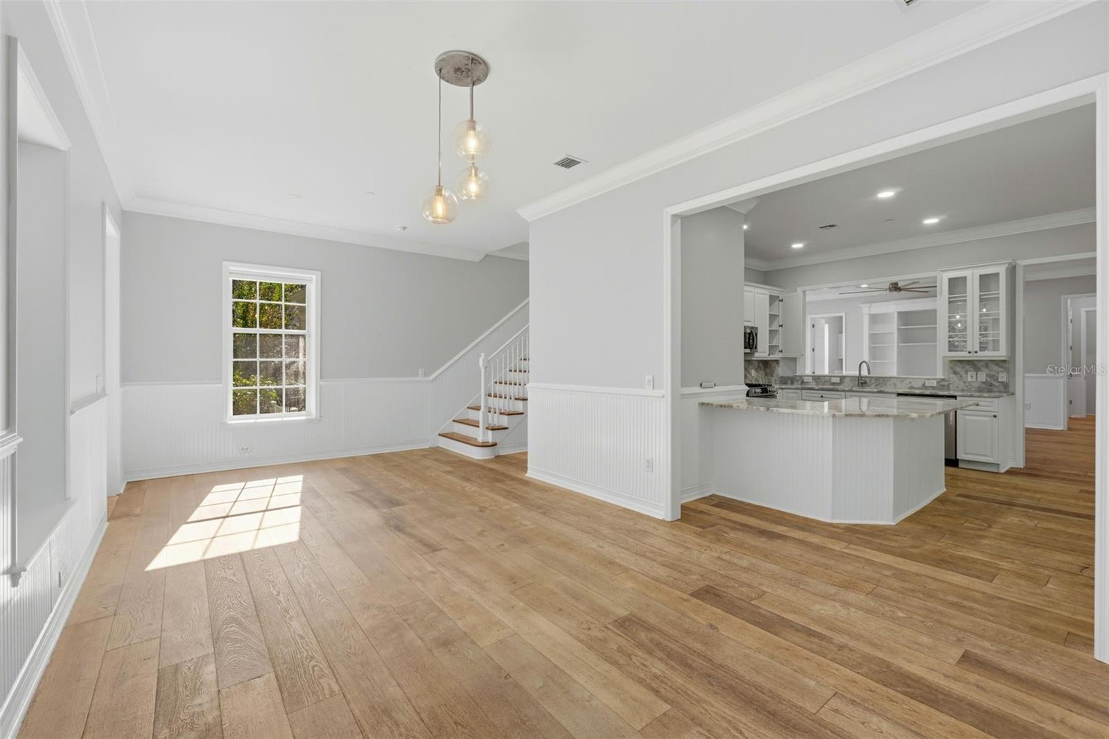 CELEBRATION LAKE EVALYN - Residential Lease