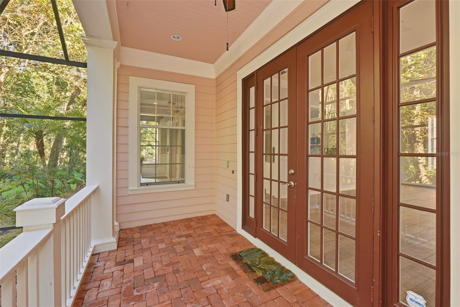 CELEBRATION LAKE EVALYN - Residential Lease