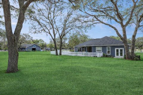 Tiny photo for 33015 Sahara Court, Sorrento, FL 32776 (MLS # O6387345)