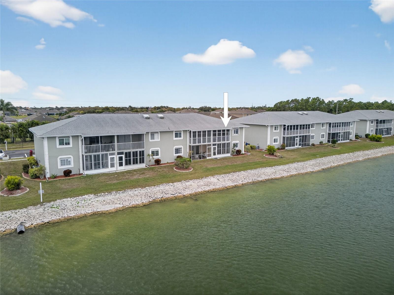 LAKES EDGE PH 03 - Residential