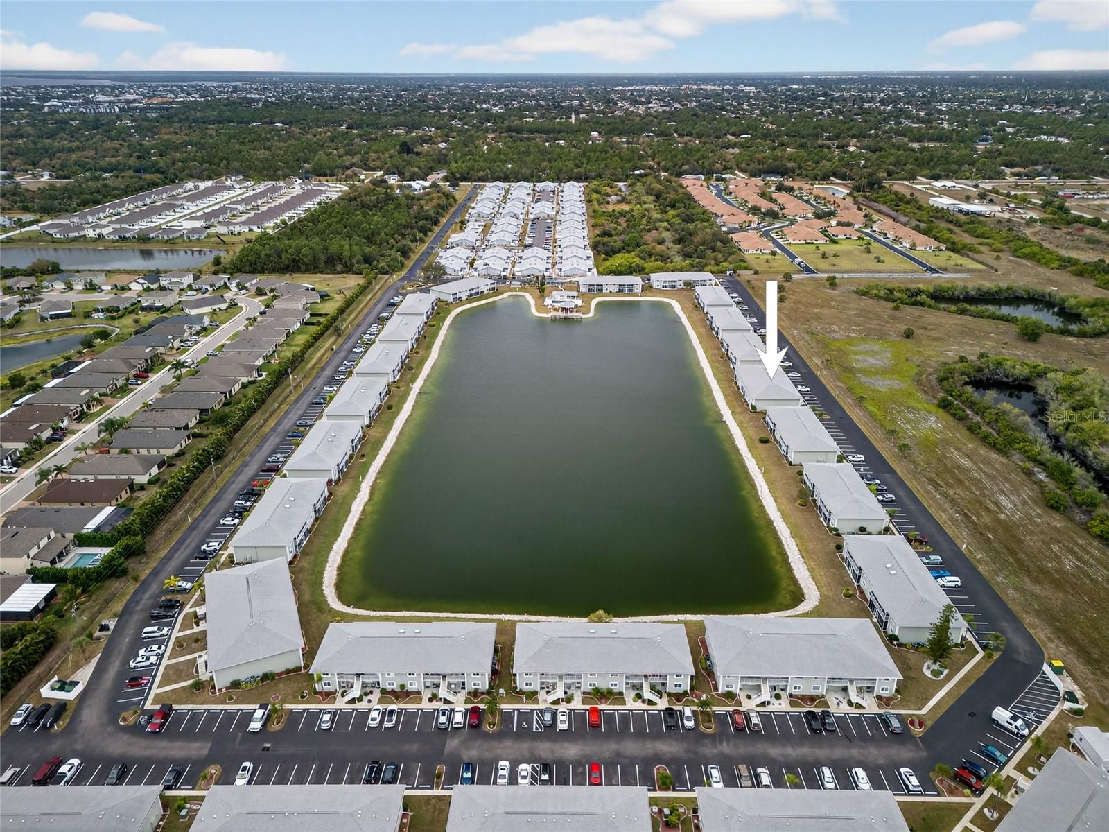 LAKES EDGE PH 03 - Residential