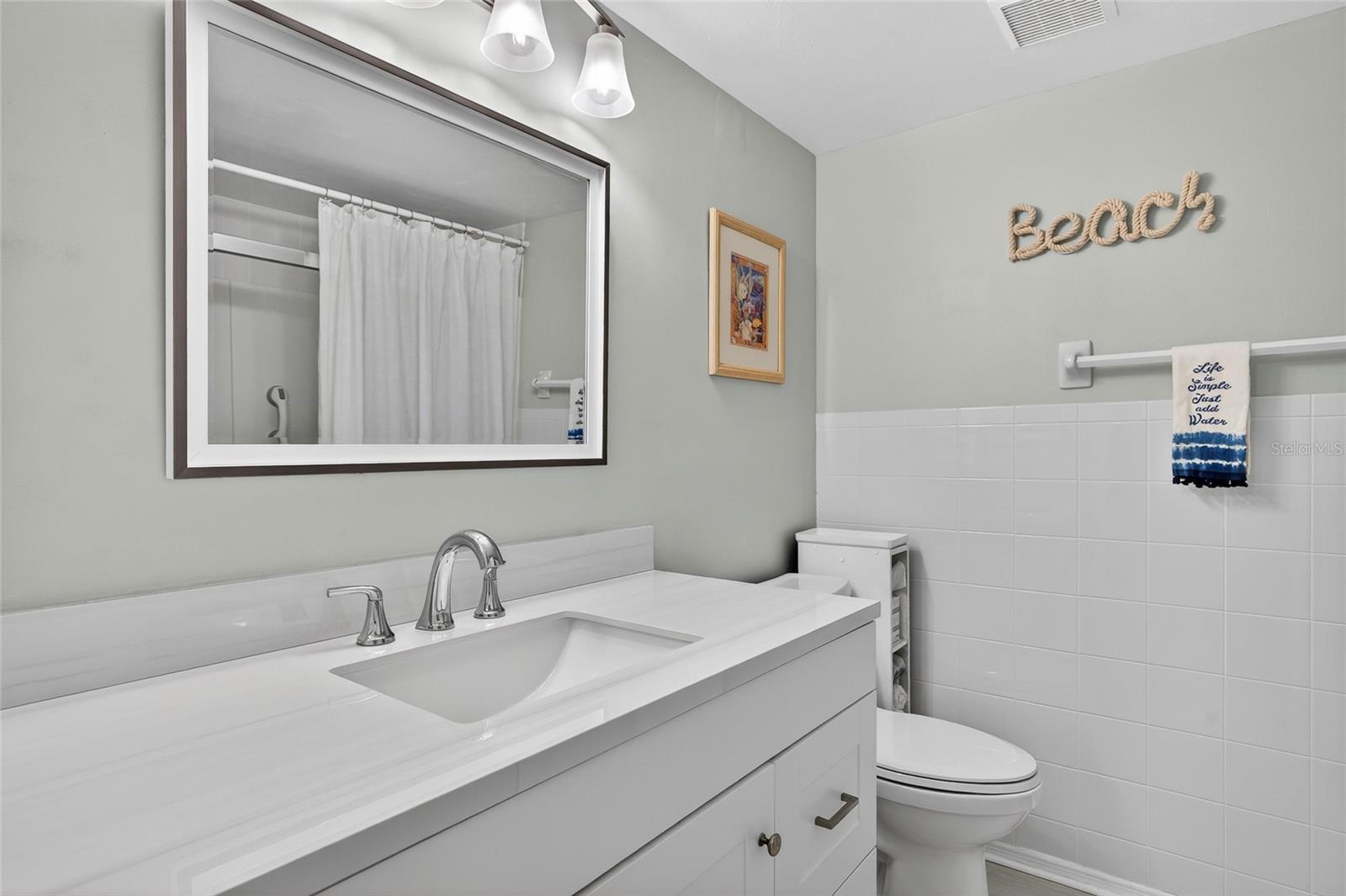 LAKES EDGE PH 03 - Residential