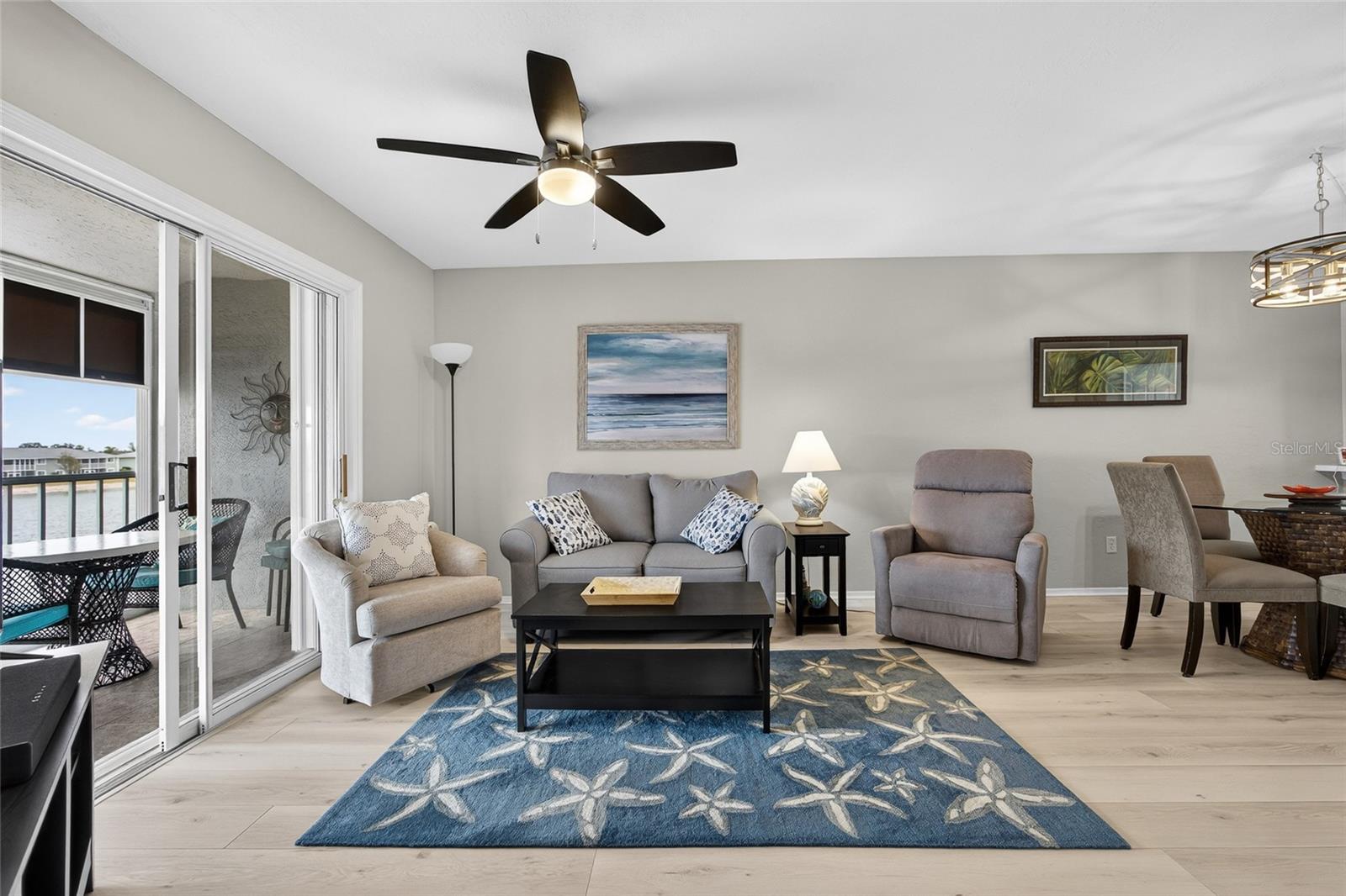 LAKES EDGE PH 03 - Residential