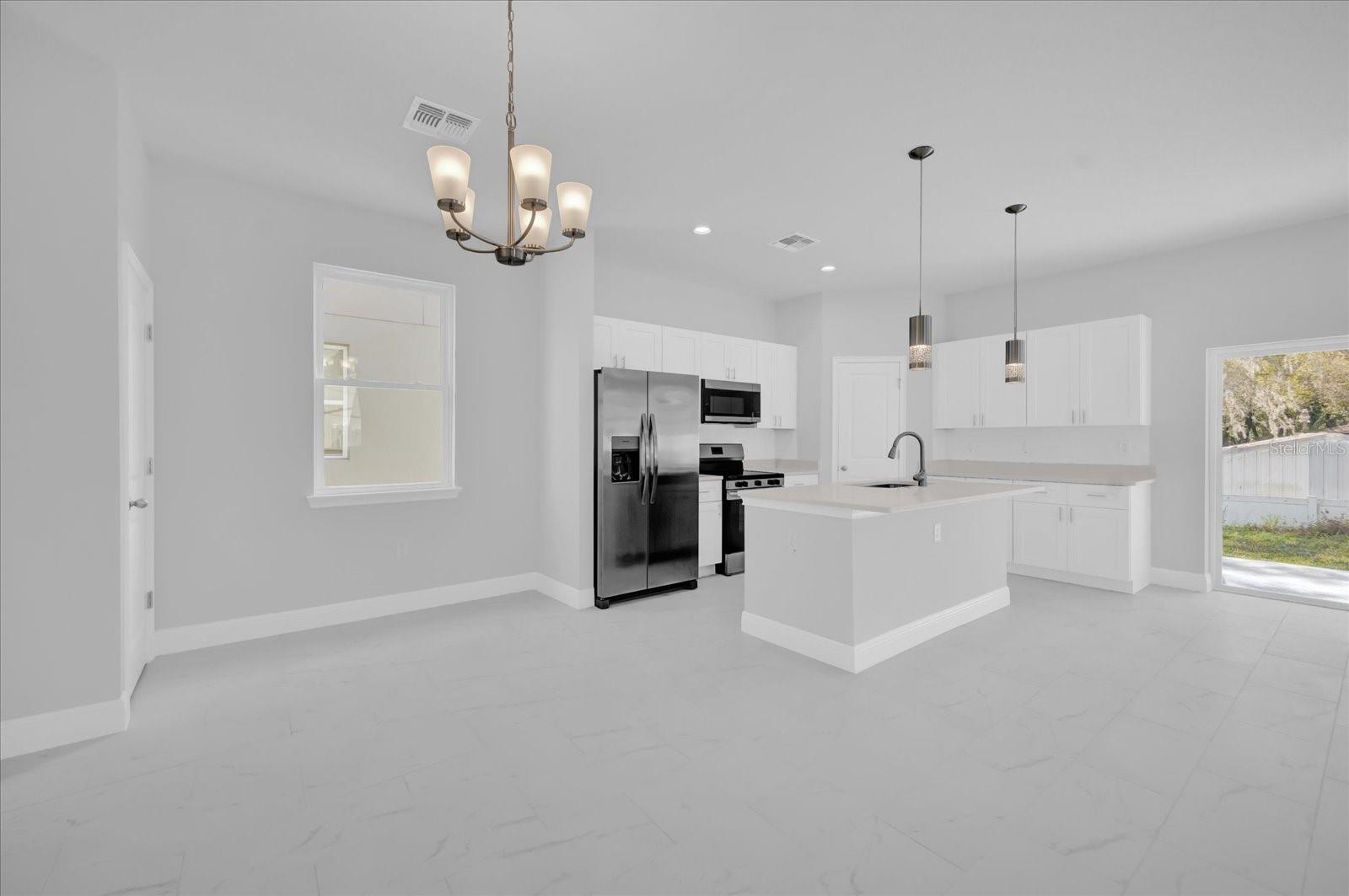 GREENVILLE COMMONS - Residential