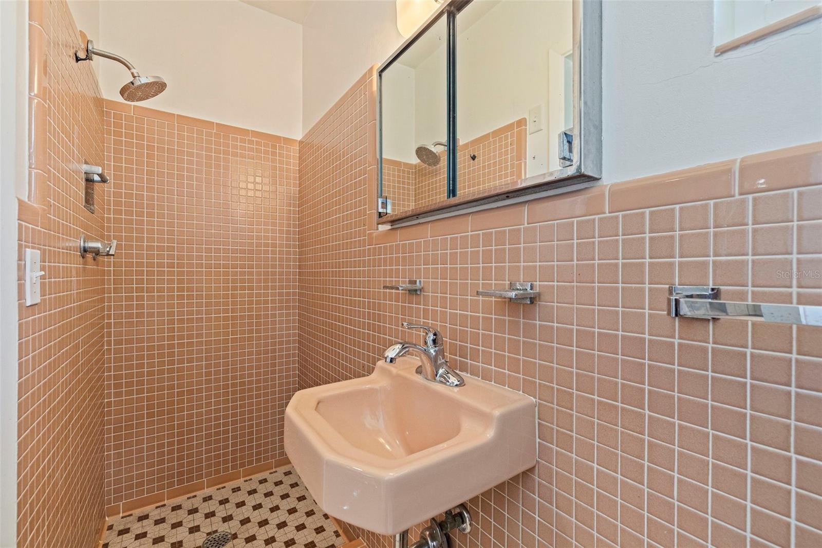 LAKEWOOD ESTATES SEC E - Residential