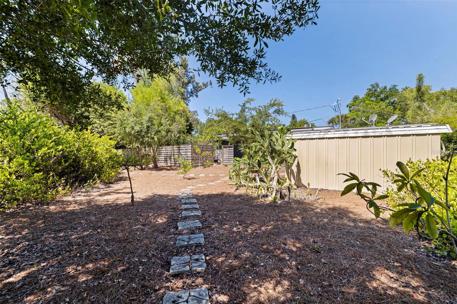 LAKEWOOD ESTATES SEC E - Residential