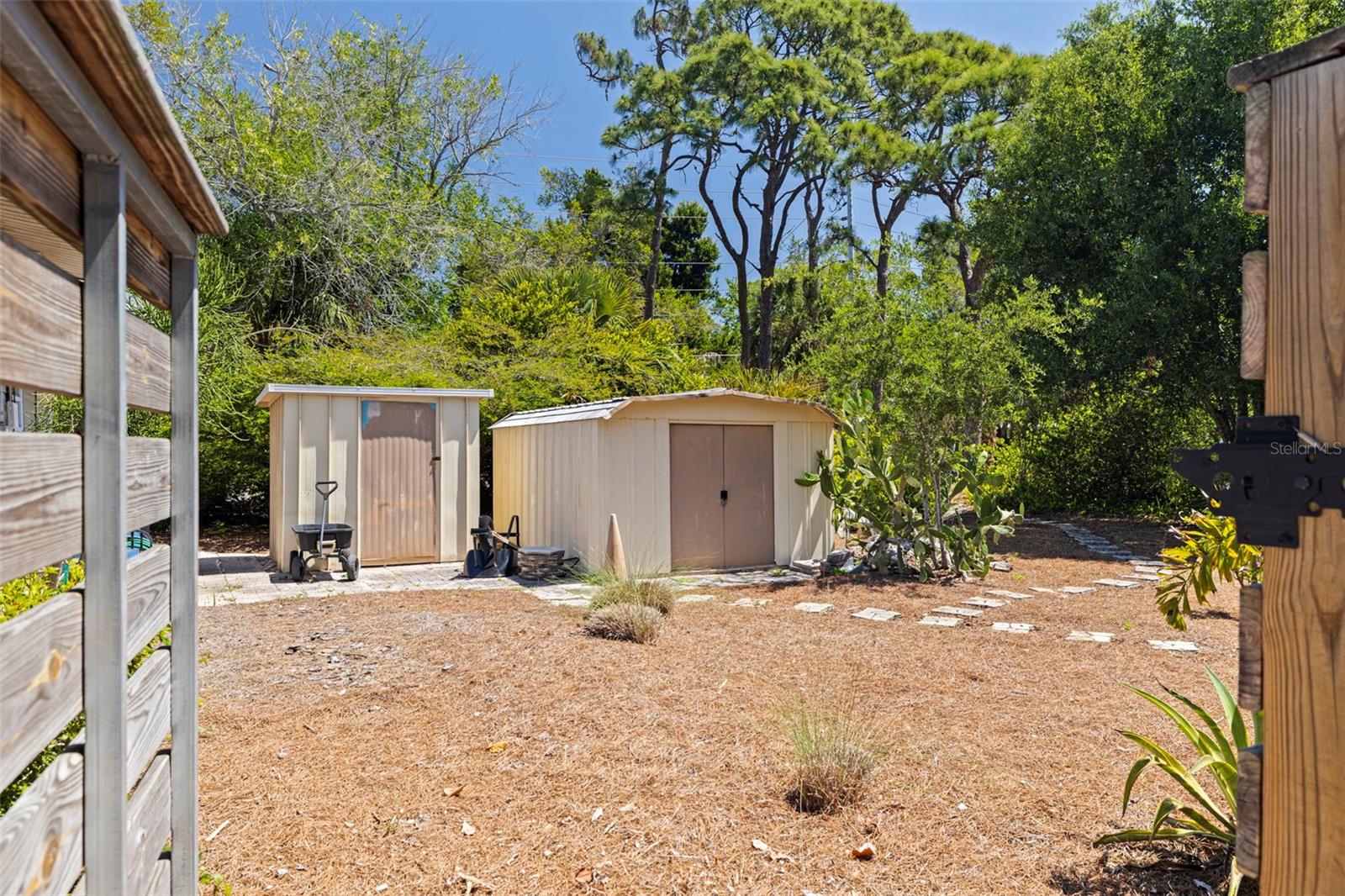 LAKEWOOD ESTATES SEC E - Residential