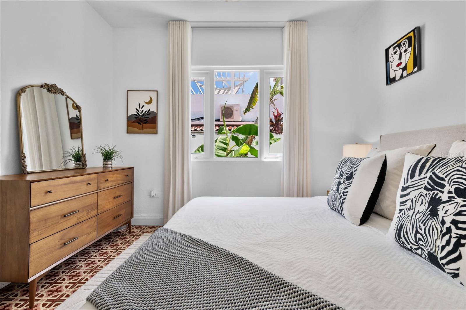 PARK BOULEVARD - Residential