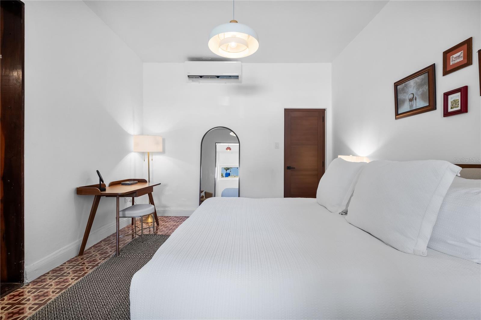 PARK BOULEVARD - Residential