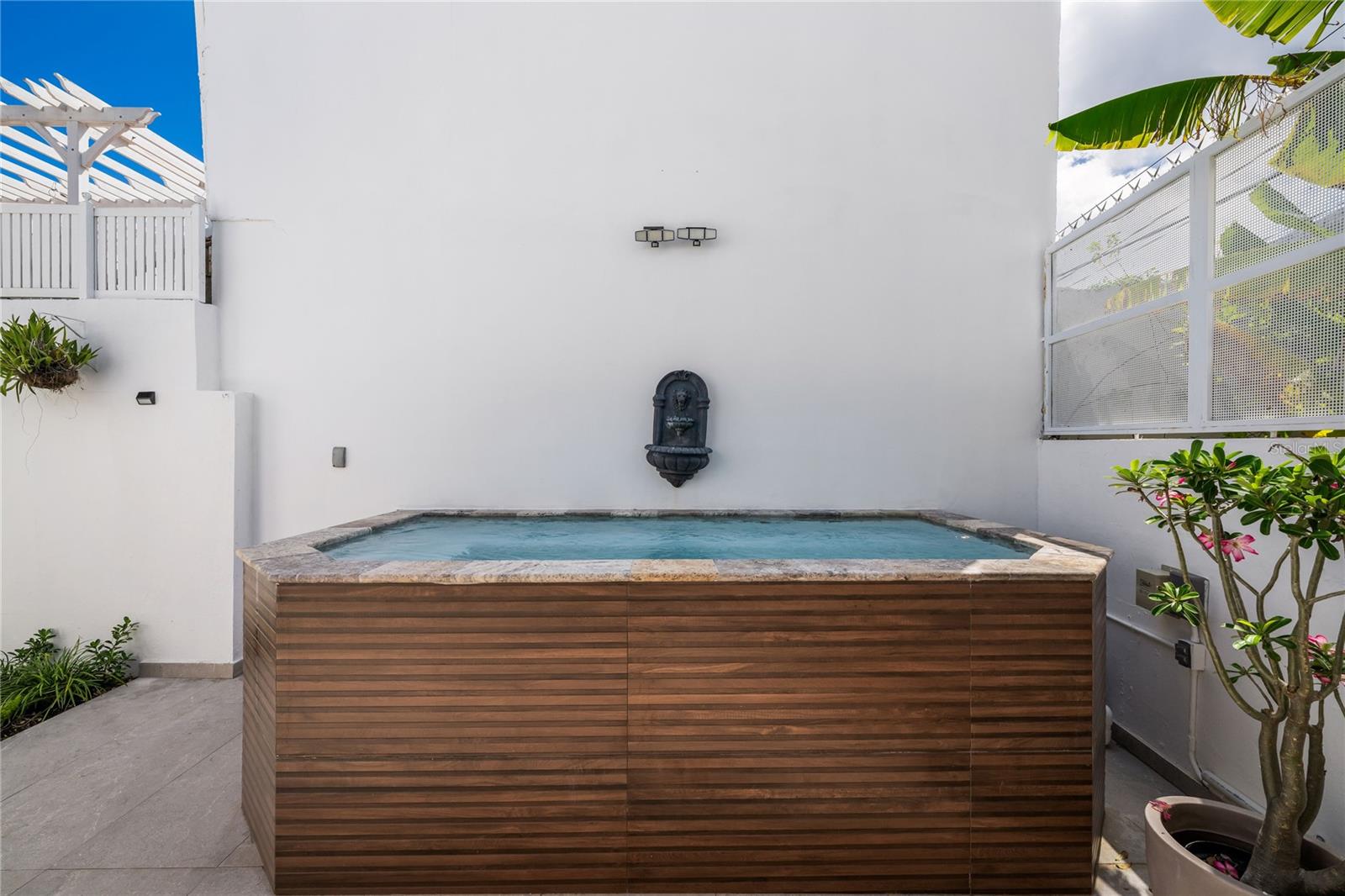 PARK BOULEVARD - Residential