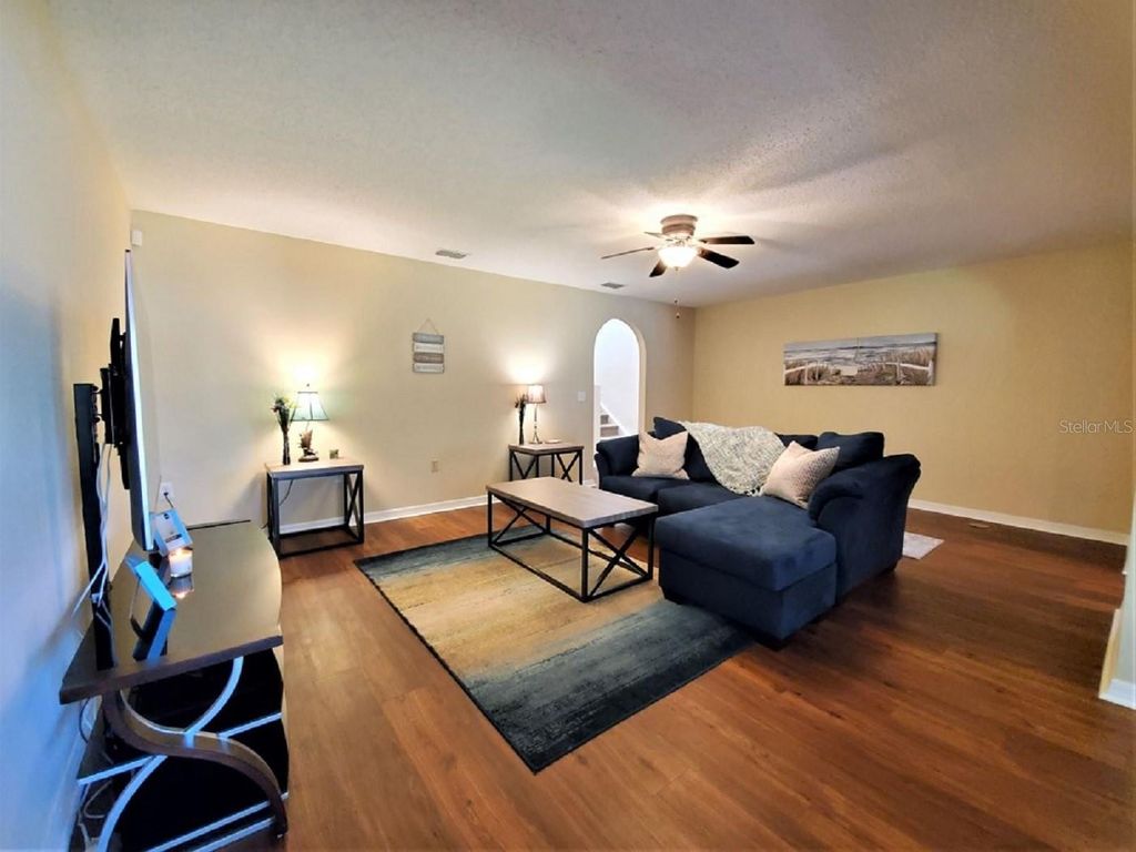 Photo of 9870 Ashburn Lake Drive, Tampa, FL 33610 (MLS # TB8513678)