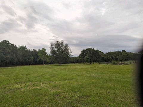 Photo of 11151 SE 30th Street, Morriston, FL 32668 (MLS # OM705214)