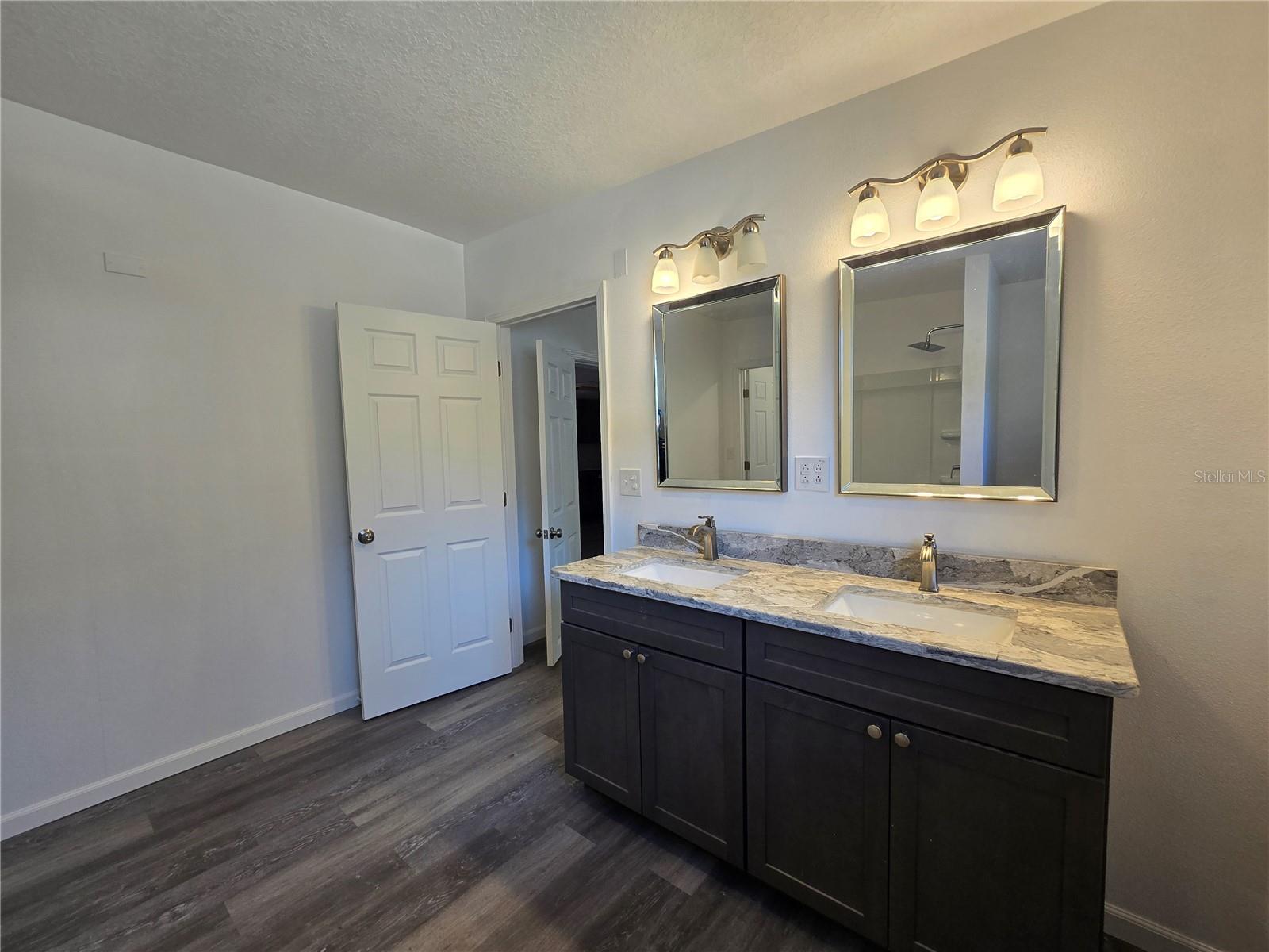 CHAIN O LAKES - Residential