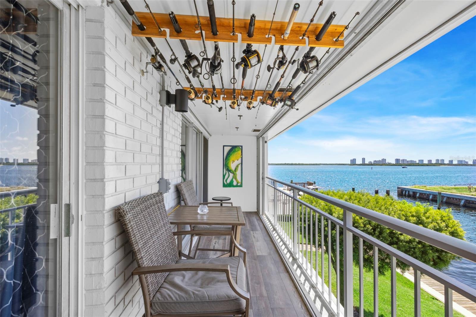 MARINA HARBOUR CONDO - Residential