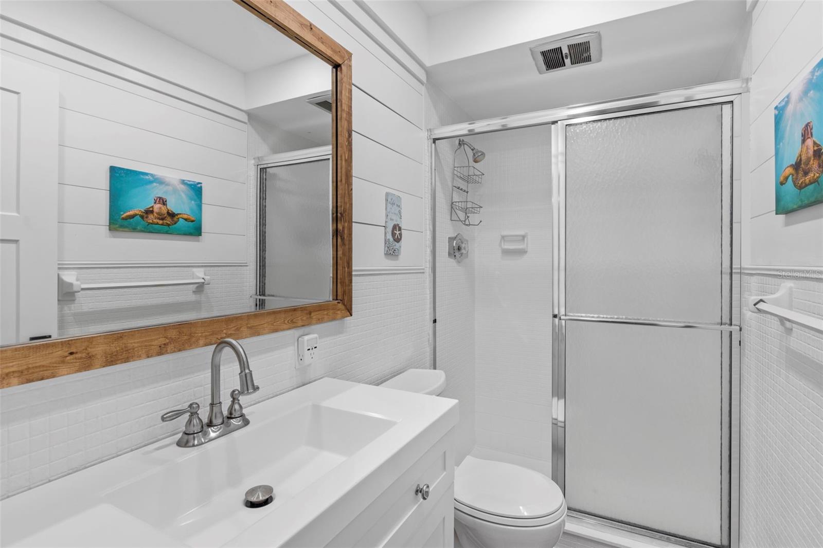 MARINA HARBOUR CONDO - Residential