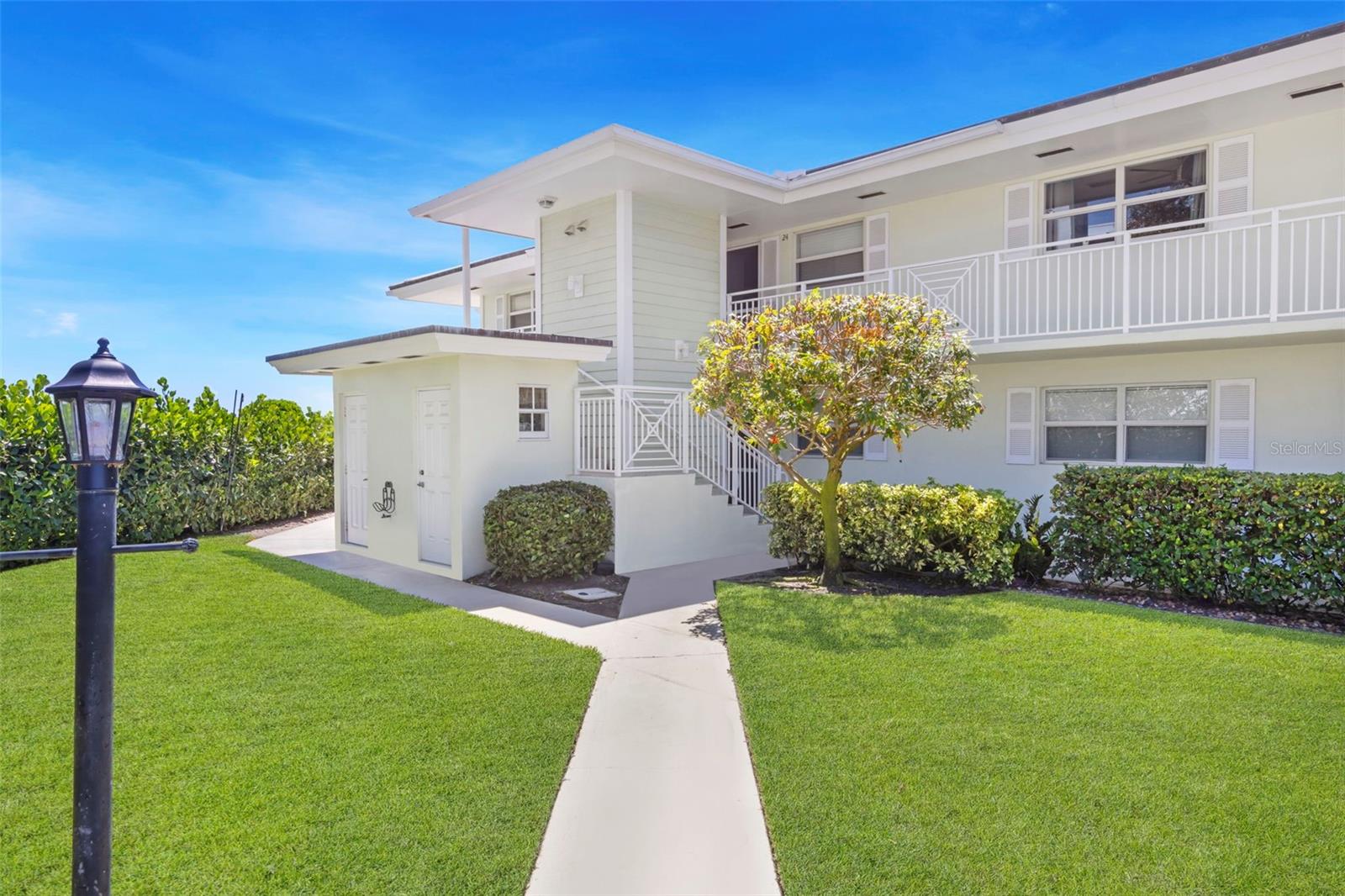 MARINA HARBOUR CONDO - Residential