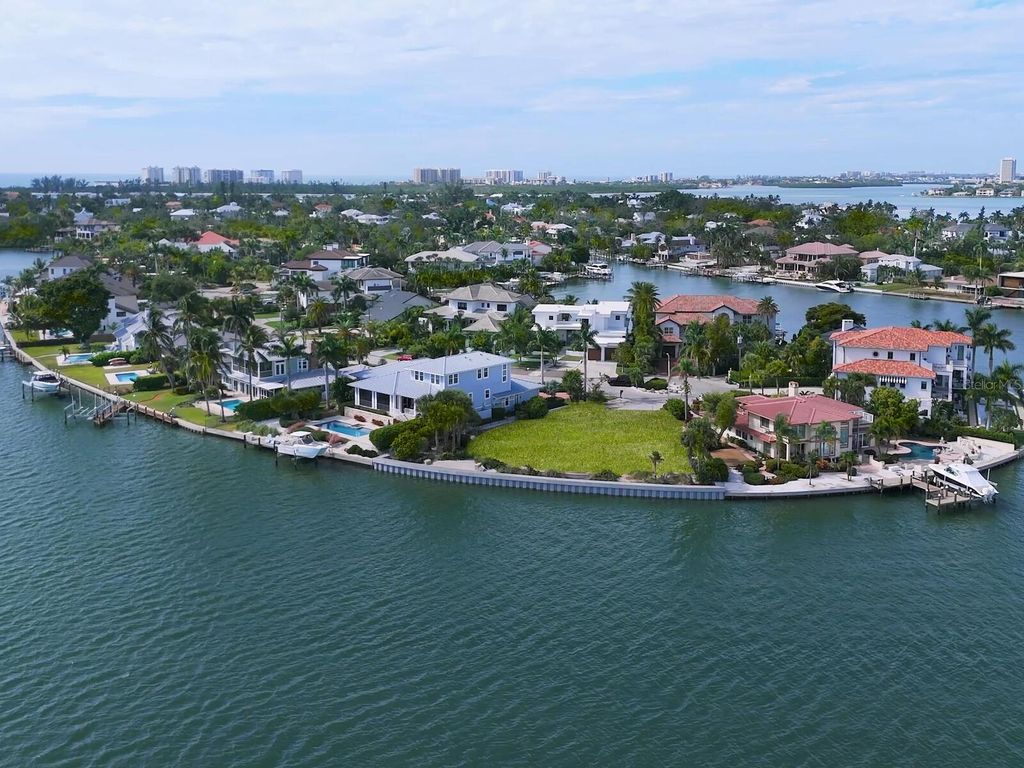 Photo of 894 Freeling Drive, Sarasota, FL 34242 (MLS # A4668843)