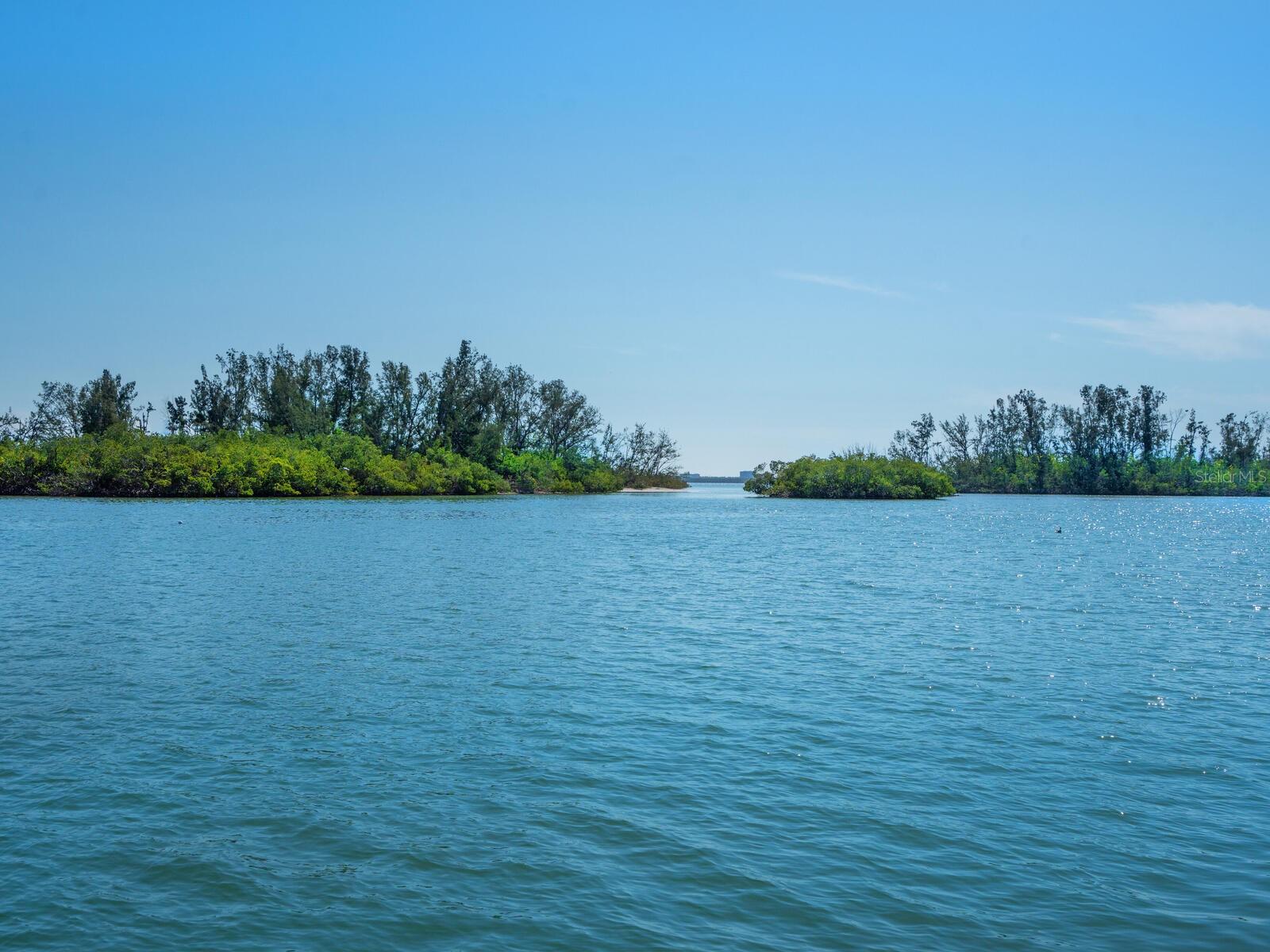 BAY ISLAND SHORES - Land