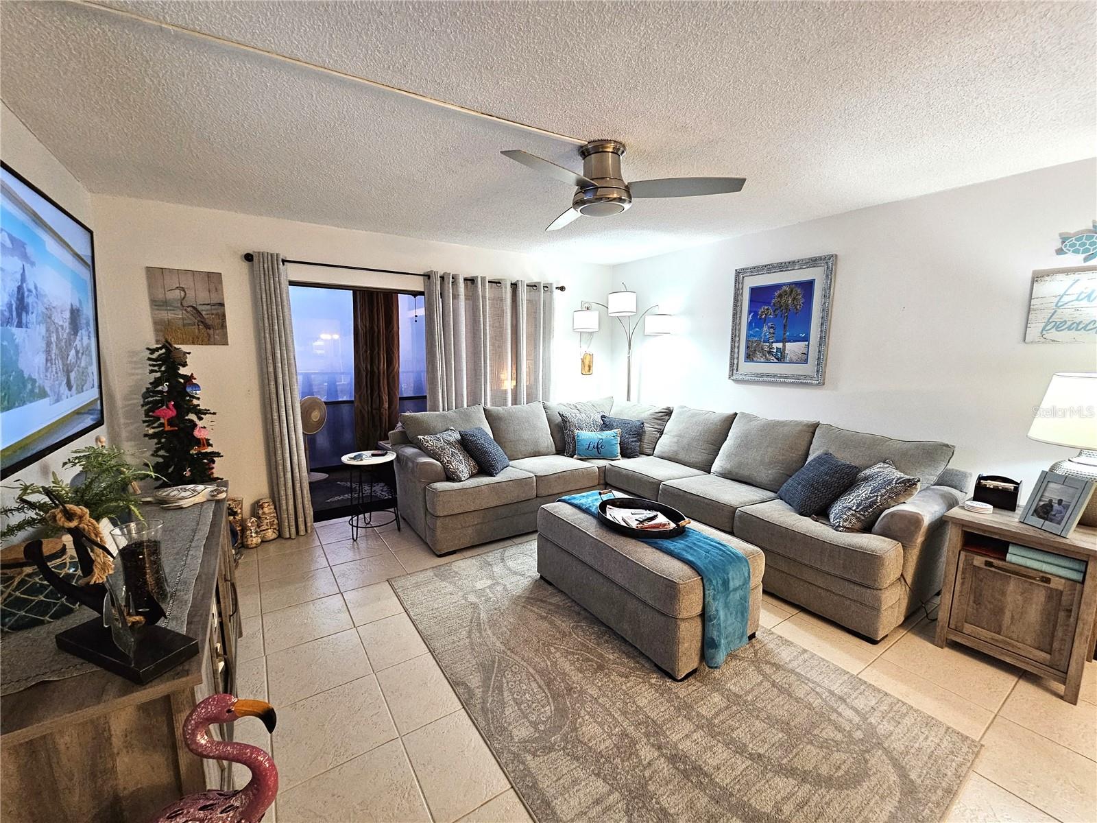 RIVERHOUSE - Residential Lease