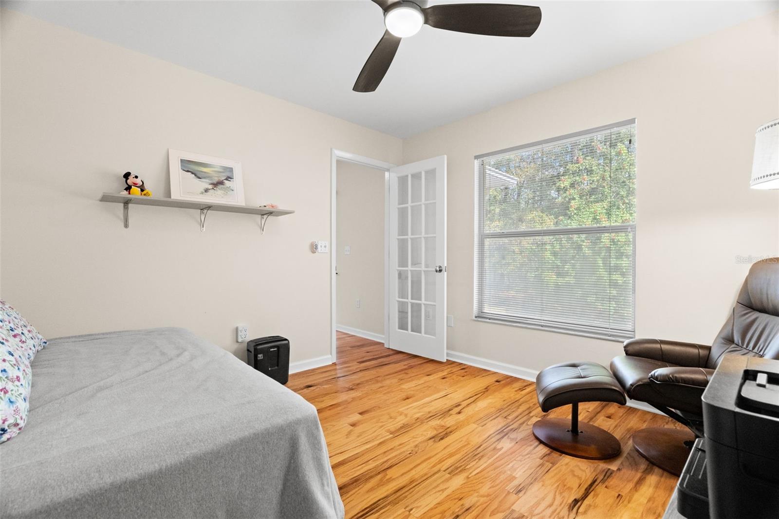 CREEKSIDE - Residential