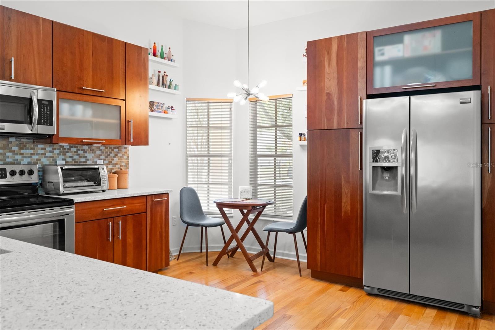 CREEKSIDE - Residential