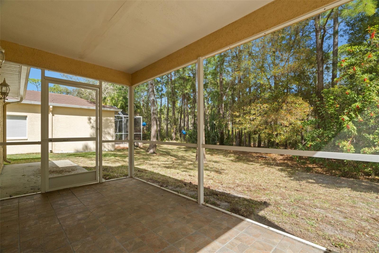 CREEKSIDE - Residential