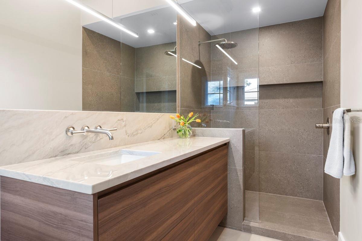 CLOISTER GROVE SUB - Residential