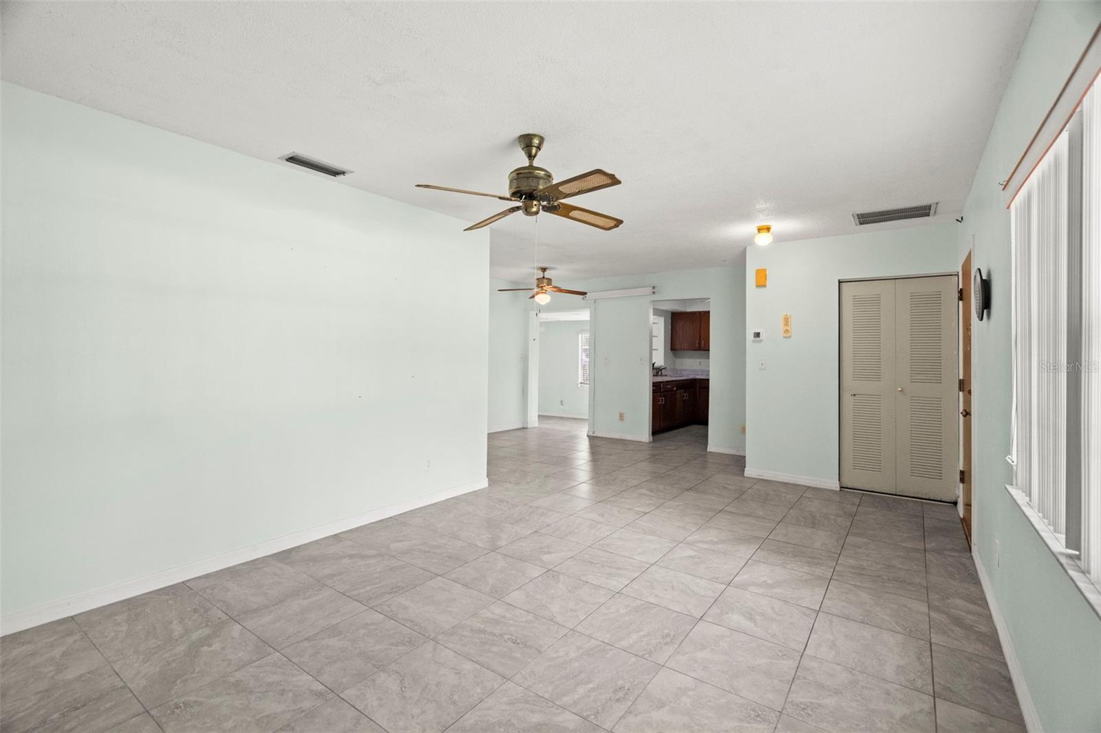 2147 CORAL WAY