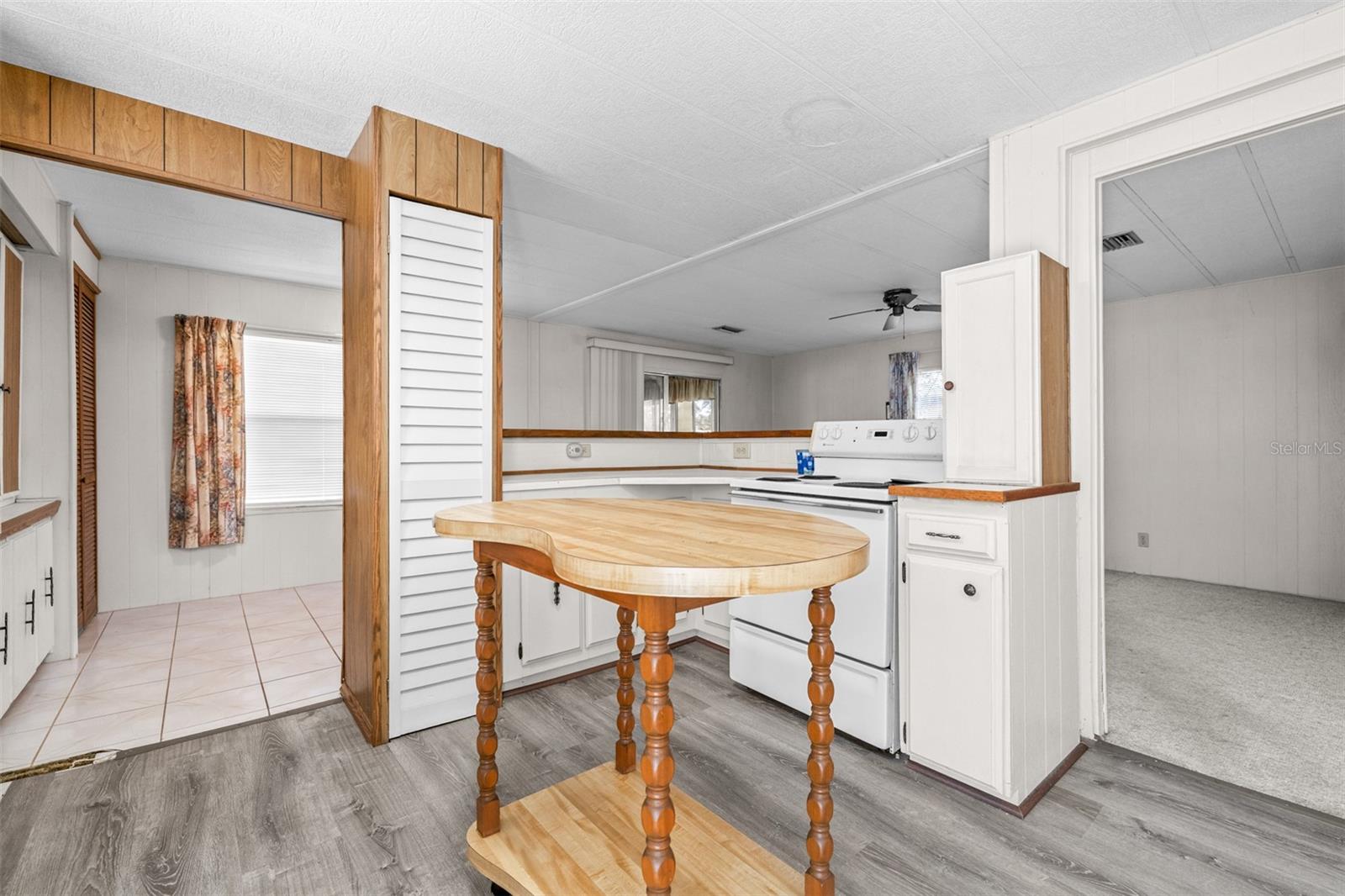 TANGLEWOOD MOBILE VILLAGE - Residential