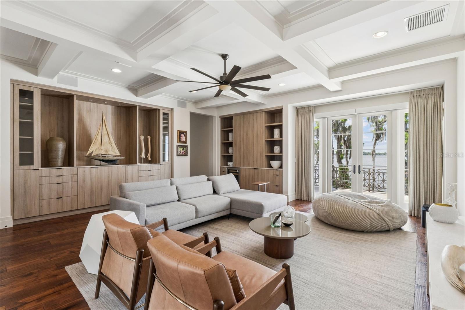 BAY POINT - Residential