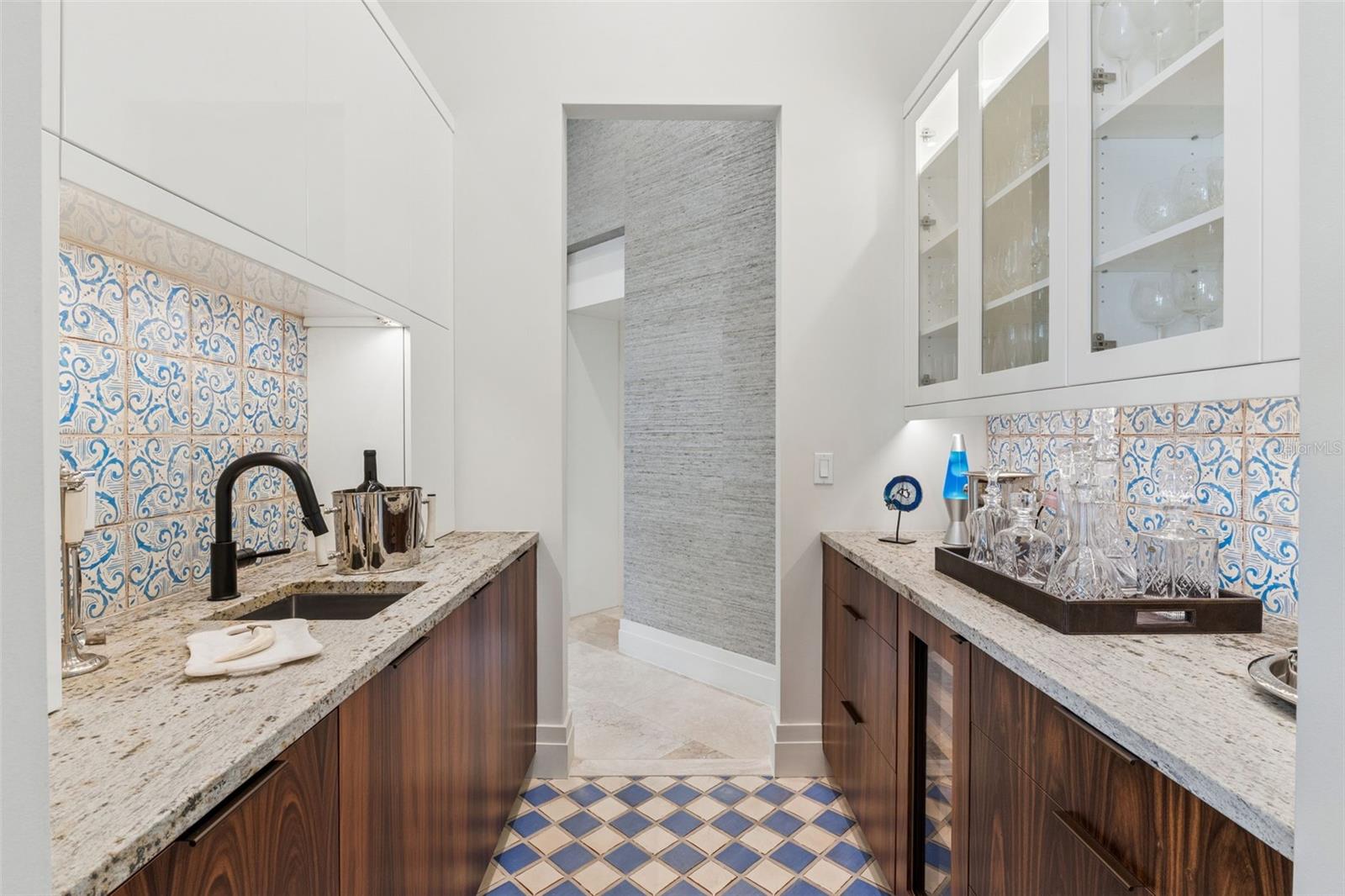 BAY POINT - Residential