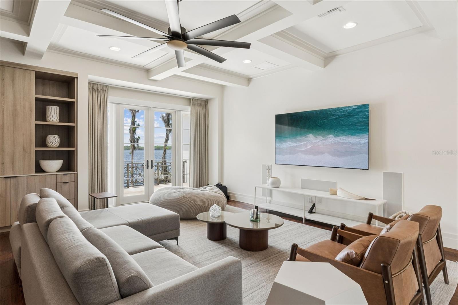 BAY POINT - Residential