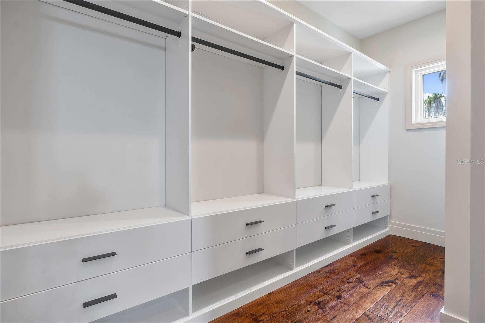 BAY POINT - Residential