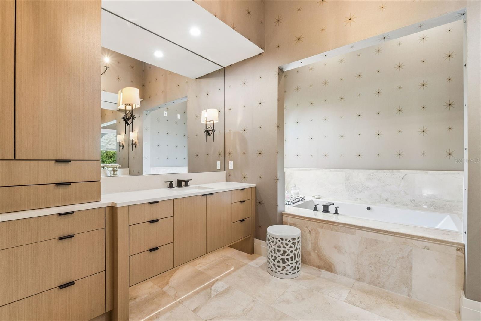 BAY POINT - Residential