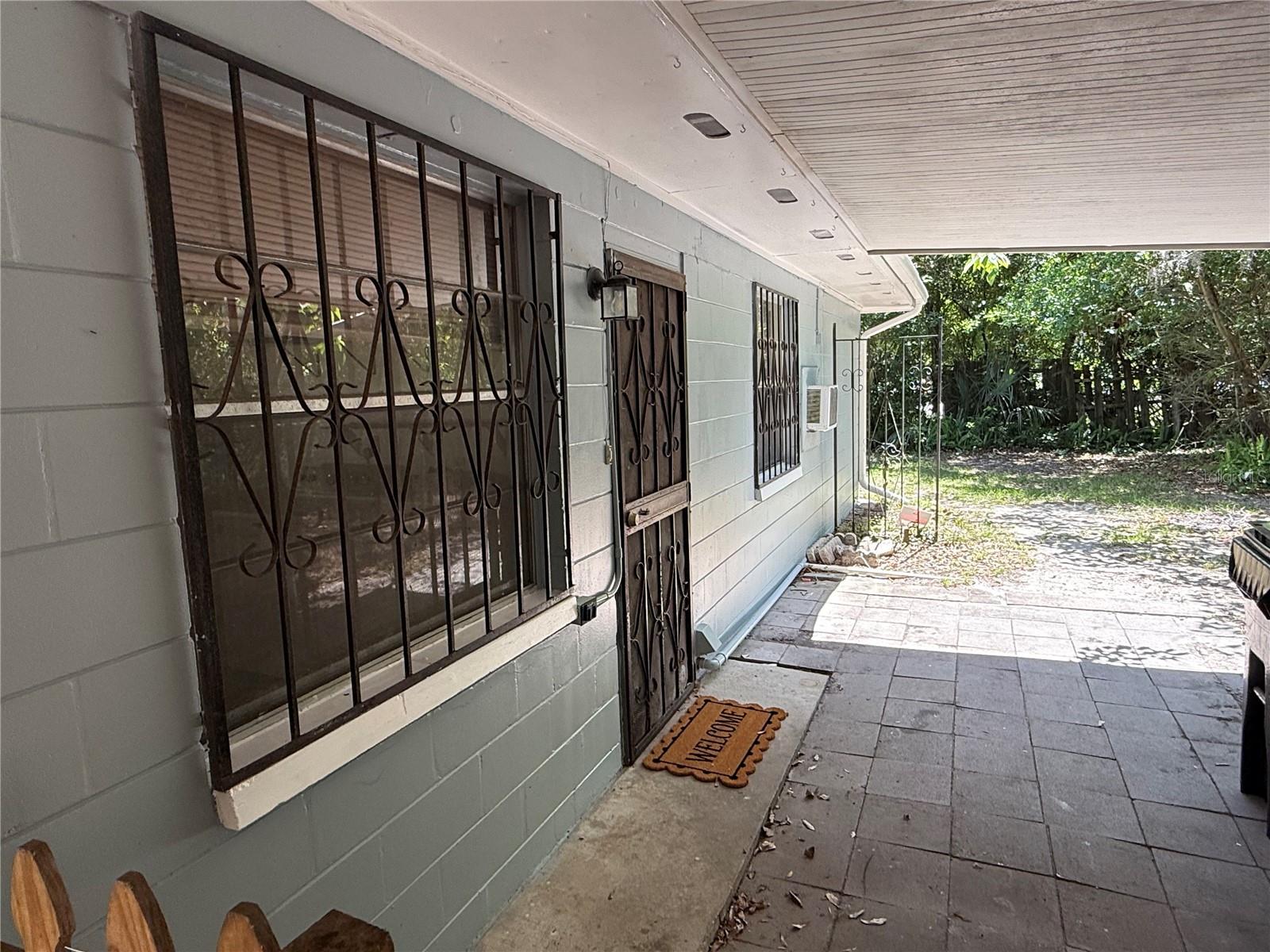 1111 NW 6TH AVENUE