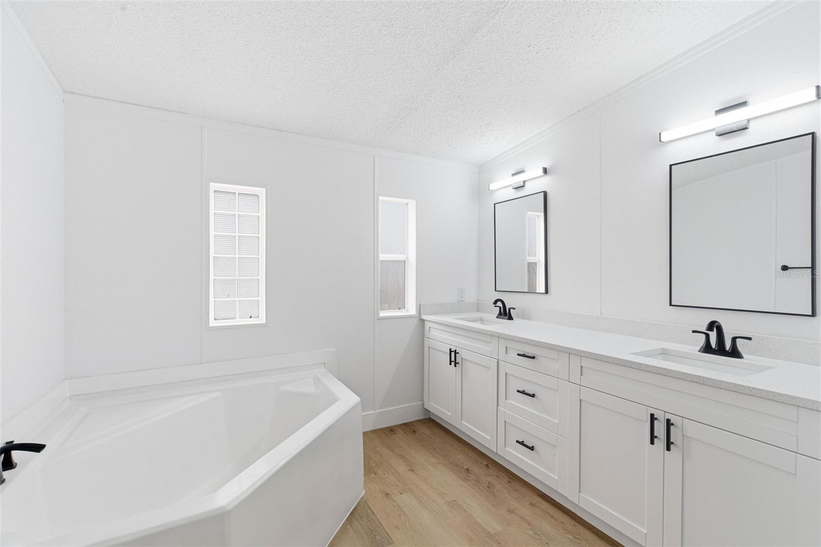 FOX RIDGE - Residential