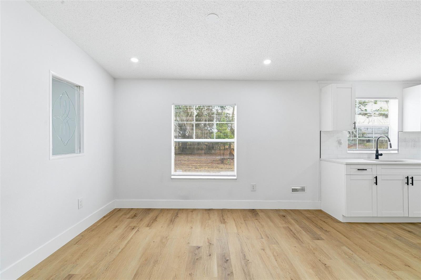 FOX RIDGE - Residential