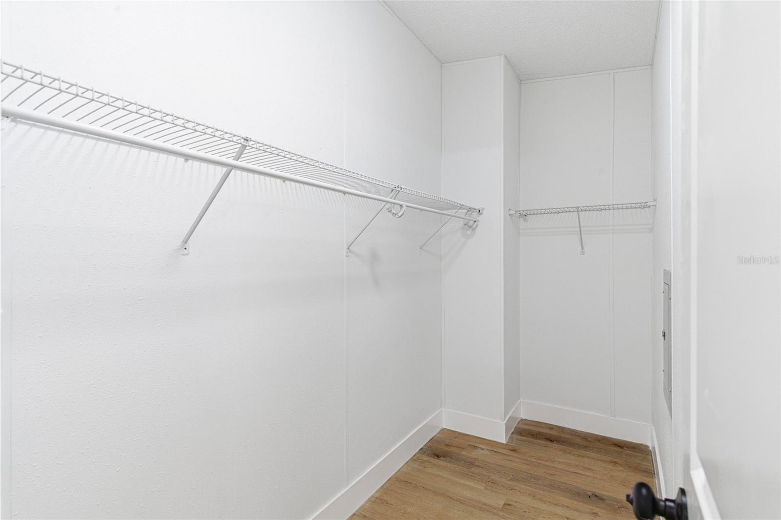 FOX RIDGE - Residential